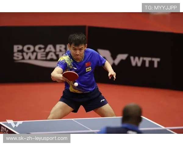 刘丁硕正手加转弧圈球成功命中